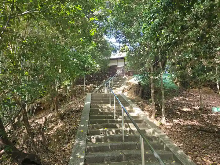 八阪神社(大神神社末社)・大峯社(大神神社雑社)・賃長社(大神神社雑社)・金比羅社(大神神社雑社)(奈良県)