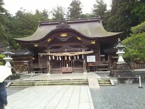 小國神社の本殿