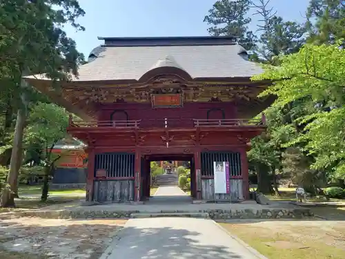 乙寳寺の山門・神門