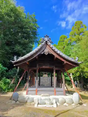 東市場社(大和)の本殿・本堂