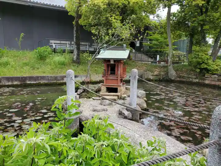 鶴林寺の末社・摂社
