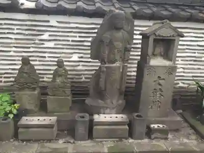 待乳山聖天(本龍院)の地蔵