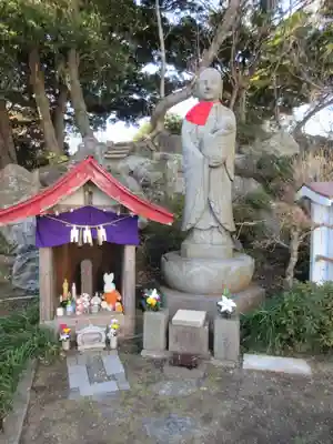 東京湾観音教会の地蔵