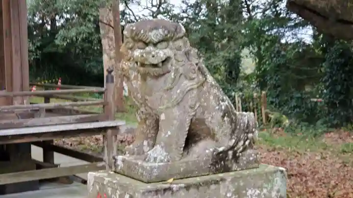 遠見岬神社の狛犬