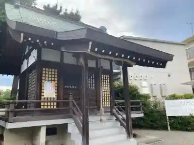 若宮御霊神社の{uncategorized: "未分類", other: "その他", undefined: "問題あり", building: "その他建物", grave: "お墓", sacred_gate: "鳥居", guardian: "狛犬", statue: "像", buddha: "仏像", history: "歴史", nature: "自然", garden: "庭園", animal: "動物", pagoda: "塔", temizu: "手水舎", mountain_gate: "山門・神門", sanctuary: "本殿・本堂", subordinate: "末社・摂社", art: "芸術", scenery: "景色", jizo: "地蔵", ema: "絵馬", goshuin: "御朱印", omikuji: "おみくじ", items: "授与品その他", amulet: "お守り", goshuincho: "御朱印帳", eats: "食事", festival: "お祭り", votive_dance: "神楽", shichigosan: "七五三参", wedding: "結婚式", experience: "体験その他", initially: "初詣", around: "周辺", anti_infection: "感染症対策"}