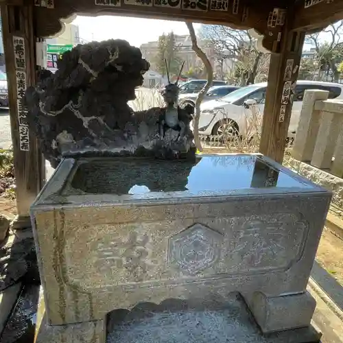 白山神社の手水舎