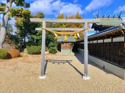 白山神社の鳥居