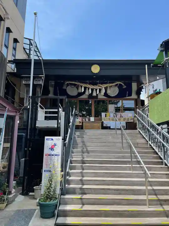 菊名神社の本殿・本堂