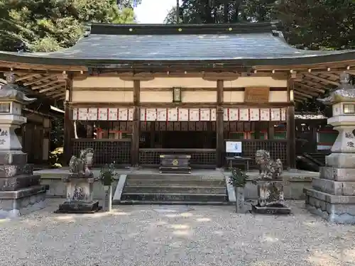 都祁水分神社の本殿