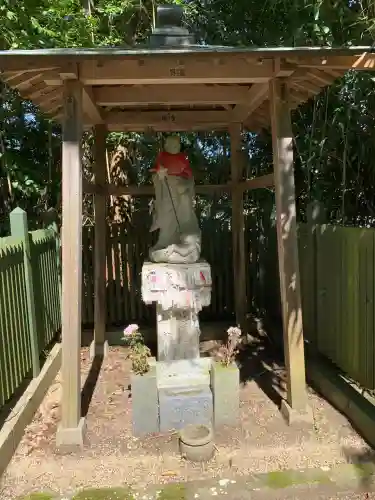 雲樹寺の{uncategorized: "未分類", other: "その他", undefined: "問題あり", building: "その他建物", grave: "お墓", sacred_gate: "鳥居", guardian: "狛犬", statue: "像", buddha: "仏像", history: "歴史", nature: "自然", garden: "庭園", animal: "動物", pagoda: "塔", temizu: "手水舎", mountain_gate: "山門・神門", sanctuary: "本殿・本堂", subordinate: "末社・摂社", art: "芸術", scenery: "景色", jizo: "地蔵", ema: "絵馬", goshuin: "御朱印", omikuji: "おみくじ", items: "授与品その他", amulet: "お守り", goshuincho: "御朱印帳", eats: "食事", festival: "お祭り", votive_dance: "神楽", shichigosan: "七五三参", wedding: "結婚式", experience: "体験その他", initially: "初詣", around: "周辺", anti_infection: "感染症対策"}