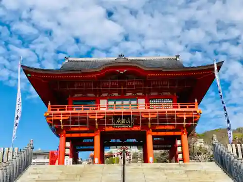 成田山名古屋別院大聖寺(犬山成田山)の山門・神門