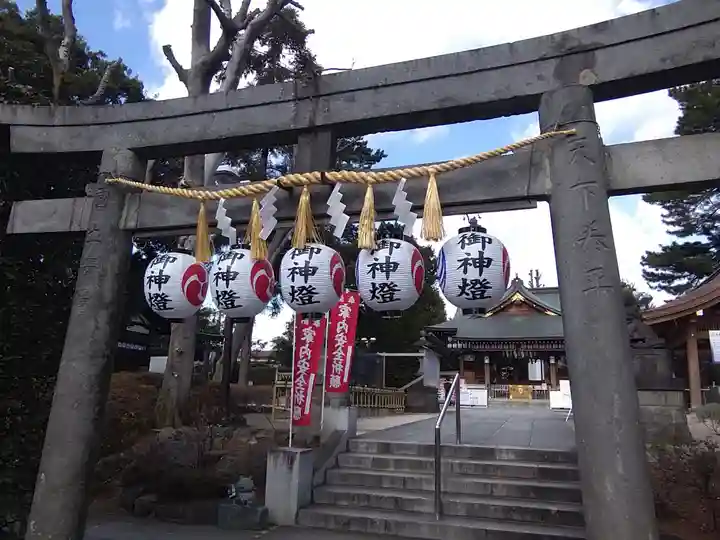 中野沼袋氷川神社の鳥居