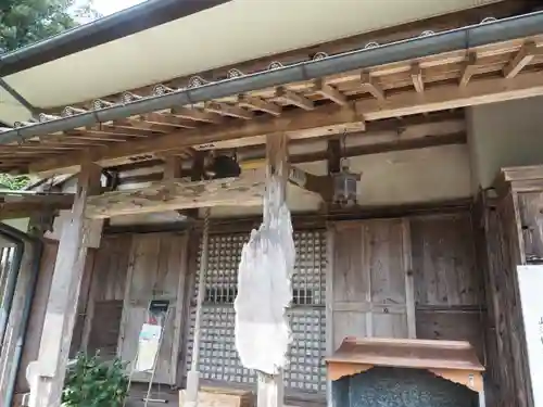 高寺院の本殿