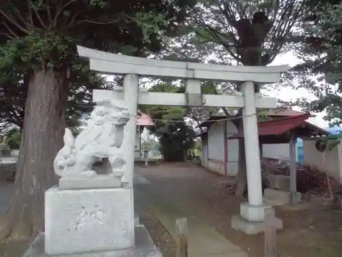 諏訪神社の鳥居