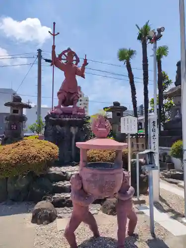 秋葉山圓通寺の像