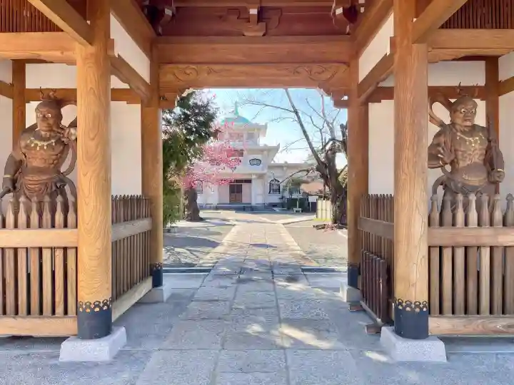 同聚院の{uncategorized: "未分類", other: "その他", undefined: "問題あり", building: "その他建物", grave: "お墓", sacred_gate: "鳥居", guardian: "狛犬", statue: "像", buddha: "仏像", history: "歴史", nature: "自然", garden: "庭園", animal: "動物", pagoda: "塔", temizu: "手水舎", mountain_gate: "山門・神門", sanctuary: "本殿・本堂", subordinate: "末社・摂社", art: "芸術", scenery: "景色", jizo: "地蔵", ema: "絵馬", goshuin: "御朱印", omikuji: "おみくじ", items: "授与品その他", amulet: "お守り", goshuincho: "御朱印帳", eats: "食事", festival: "お祭り", votive_dance: "神楽", shichigosan: "七五三参", wedding: "結婚式", experience: "体験その他", initially: "初詣", around: "周辺", anti_infection: "感染症対策"}
