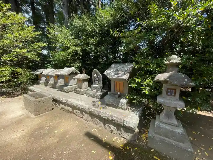 鏡石鹿嶋神社 *安産・開運・勝利の神さま*の{uncategorized: "未分類", other: "その他", undefined: "問題あり", building: "その他建物", grave: "お墓", sacred_gate: "鳥居", guardian: "狛犬", statue: "像", buddha: "仏像", history: "歴史", nature: "自然", garden: "庭園", animal: "動物", pagoda: "塔", temizu: "手水舎", mountain_gate: "山門・神門", sanctuary: "本殿・本堂", subordinate: "末社・摂社", art: "芸術", scenery: "景色", jizo: "地蔵", ema: "絵馬", goshuin: "御朱印", omikuji: "おみくじ", items: "授与品その他", amulet: "お守り", goshuincho: "御朱印帳", eats: "食事", festival: "お祭り", votive_dance: "神楽", shichigosan: "七五三参", wedding: "結婚式", experience: "体験その他", initially: "初詣", around: "周辺", anti_infection: "感染症対策"}