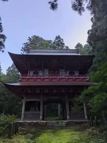 迦葉山龍華院弥勒護国禅寺（弥勒寺）奥の院の山門