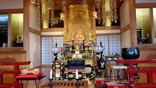 真隆寺の本殿・本堂