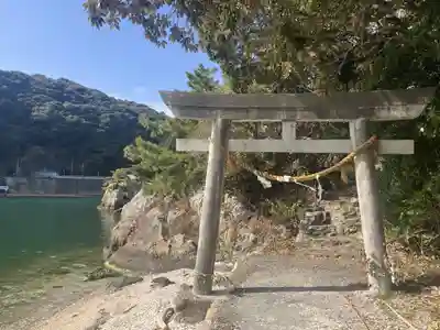 猪鼻湖神社(静岡県)