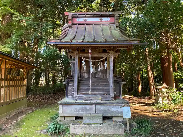 磯部稲村神社の末社・摂社