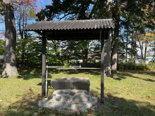 屈足神社の手水舎