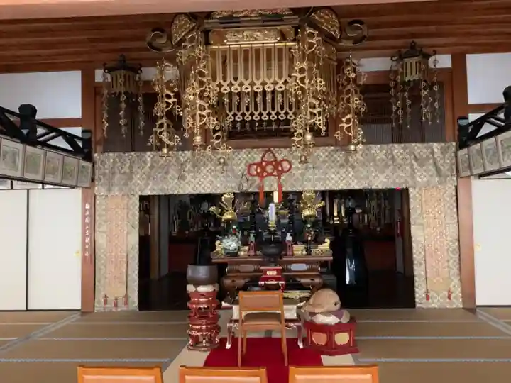 大安寺の本殿・本堂