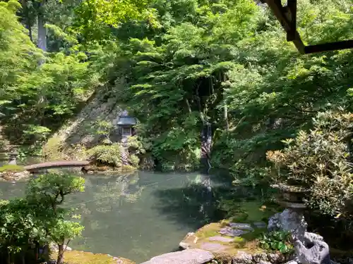 慈恩護国禅寺の庭園