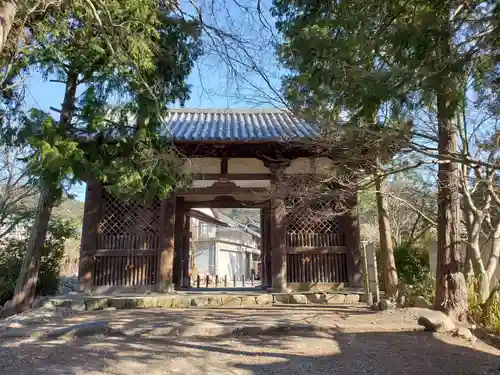 太山寺の山門