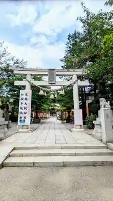 鎮守氷川神社の鳥居