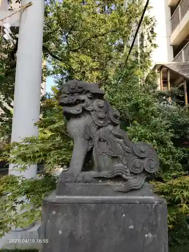 松戸神社の狛犬