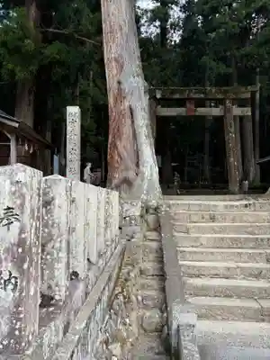 室生龍穴神社(奈良県)