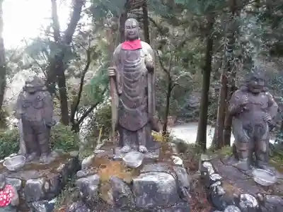 宝山寺の地蔵