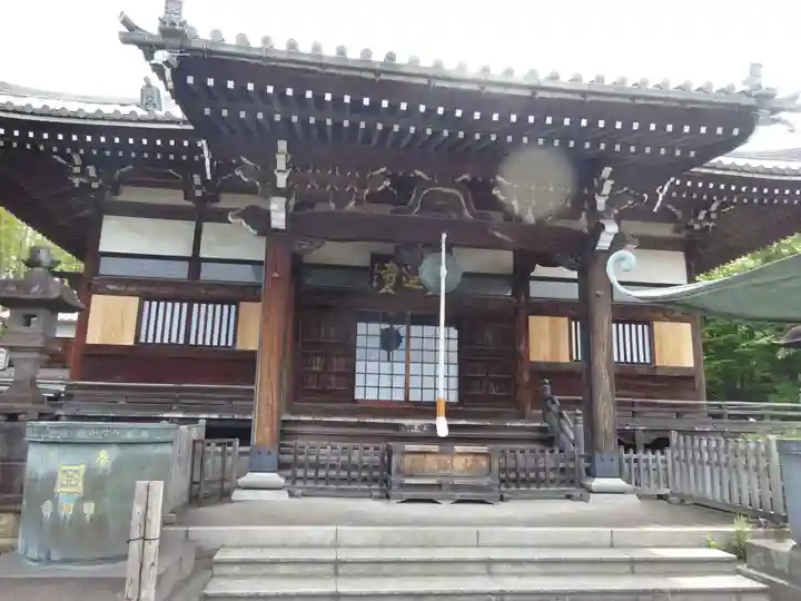 妙蓮寺の本殿・本堂