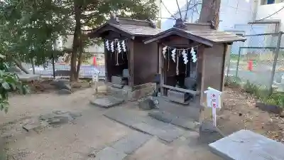 松先稲荷神社の末社・摂社