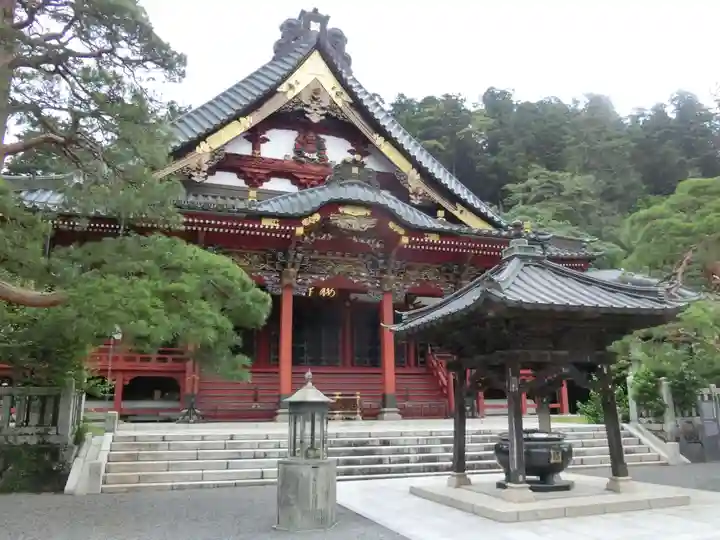 久遠寺の本殿・本堂