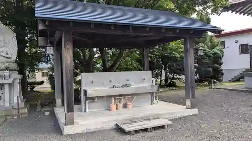 覺良寺の手水舎