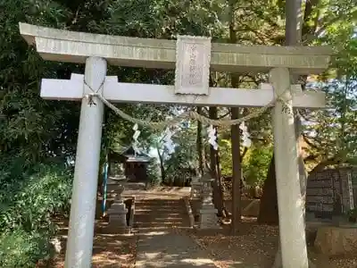 宇山稲荷神社の鳥居