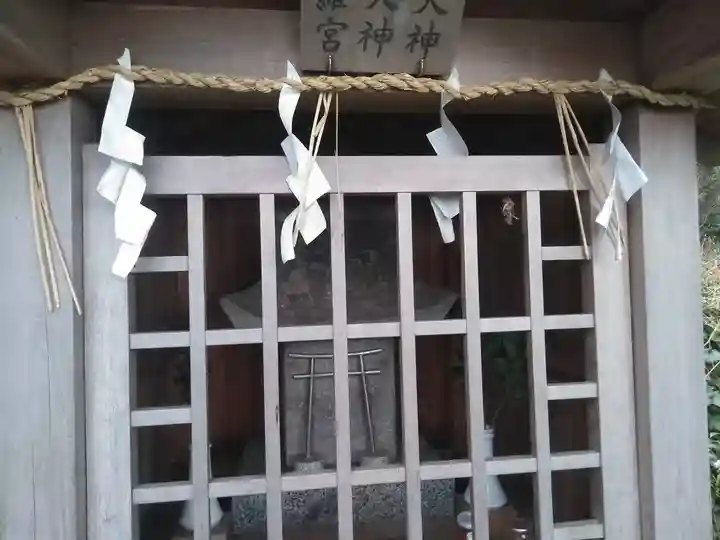 鎮懐石八幡宮の末社・摂社