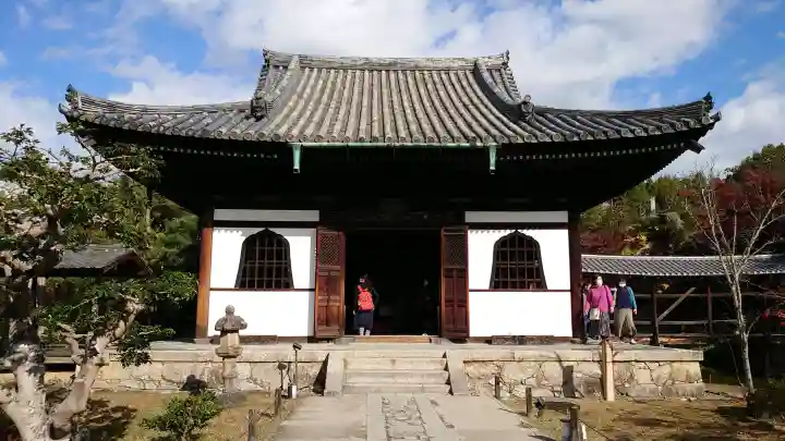高台寺(高台寿聖禅寺・高臺寺)の{uncategorized: "未分類", other: "その他", undefined: "問題あり", building: "その他建物", grave: "お墓", sacred_gate: "鳥居", guardian: "狛犬", statue: "像", buddha: "仏像", history: "歴史", nature: "自然", garden: "庭園", animal: "動物", pagoda: "塔", temizu: "手水舎", mountain_gate: "山門・神門", sanctuary: "本殿・本堂", subordinate: "末社・摂社", art: "芸術", scenery: "景色", jizo: "地蔵", ema: "絵馬", goshuin: "御朱印", omikuji: "おみくじ", items: "授与品その他", amulet: "お守り", goshuincho: "御朱印帳", eats: "食事", festival: "お祭り", votive_dance: "神楽", shichigosan: "七五三参", wedding: "結婚式", experience: "体験その他", initially: "初詣", around: "周辺", anti_infection: "感染症対策"}