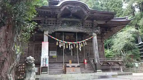 横山不動尊の本殿・本堂