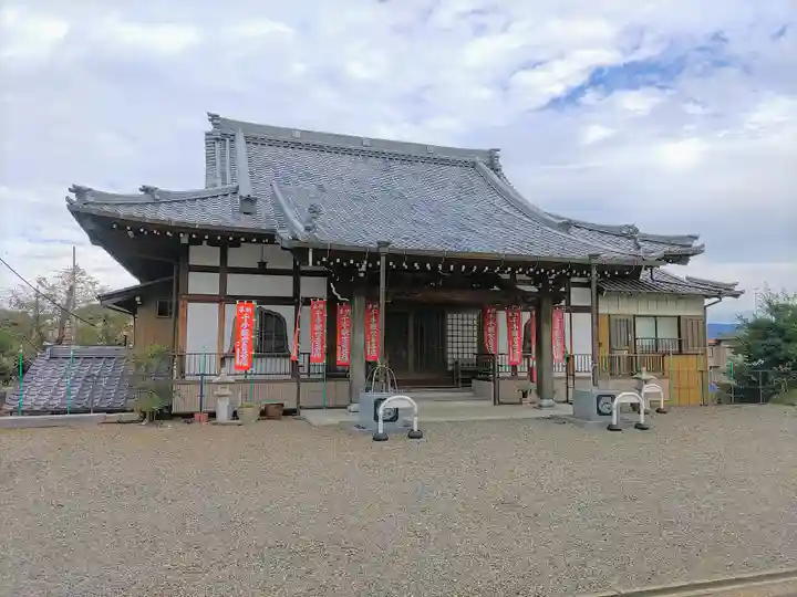 弘誓寺の本殿・本堂