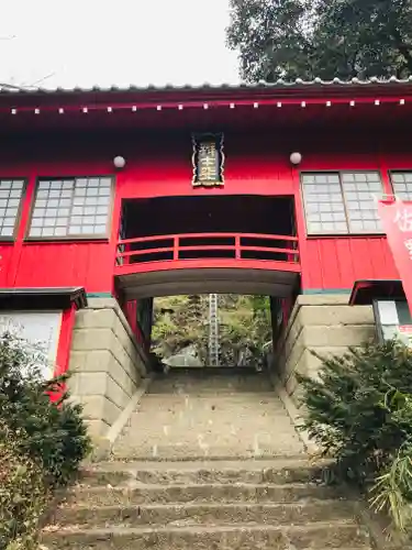 磯山弁財天の山門・神門