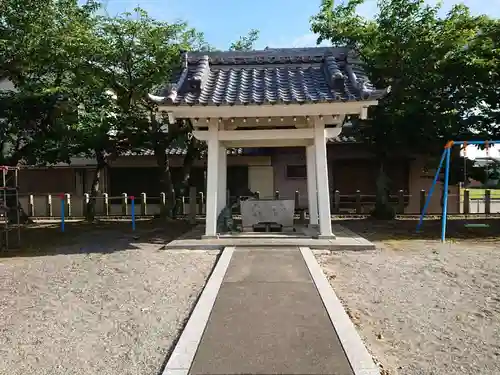 神明社の手水舎