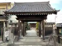 九品寺の山門