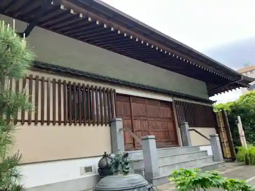 長専院不動寺(出世不動尊)の{uncategorized: "未分類", other: "その他", undefined: "問題あり", building: "その他建物", grave: "お墓", sacred_gate: "鳥居", guardian: "狛犬", statue: "像", buddha: "仏像", history: "歴史", nature: "自然", garden: "庭園", animal: "動物", pagoda: "塔", temizu: "手水舎", mountain_gate: "山門・神門", sanctuary: "本殿・本堂", subordinate: "末社・摂社", art: "芸術", scenery: "景色", jizo: "地蔵", ema: "絵馬", goshuin: "御朱印", omikuji: "おみくじ", items: "授与品その他", amulet: "お守り", goshuincho: "御朱印帳", eats: "食事", festival: "お祭り", votive_dance: "神楽", shichigosan: "七五三参", wedding: "結婚式", experience: "体験その他", initially: "初詣", around: "周辺", anti_infection: "感染症対策"}