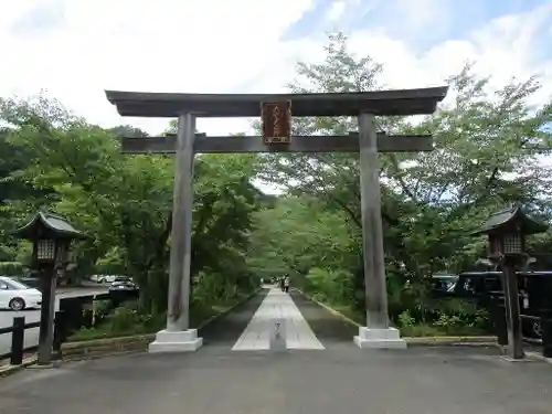 高麗神社の鳥居