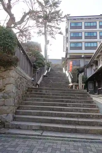 湯泉神社の周辺