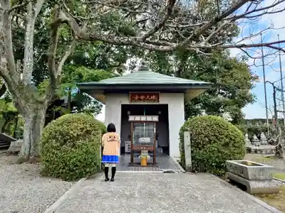 香園寺の本殿・本堂