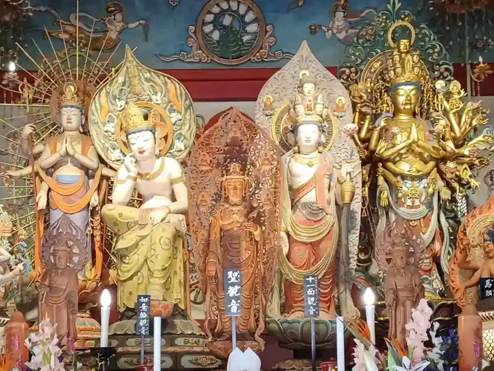 鳥居観音(埼玉県)